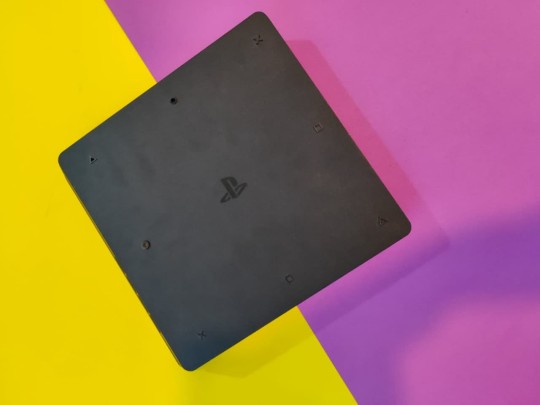 کنسول بازی سونی مدل Playstation 4 Slim 1TRA